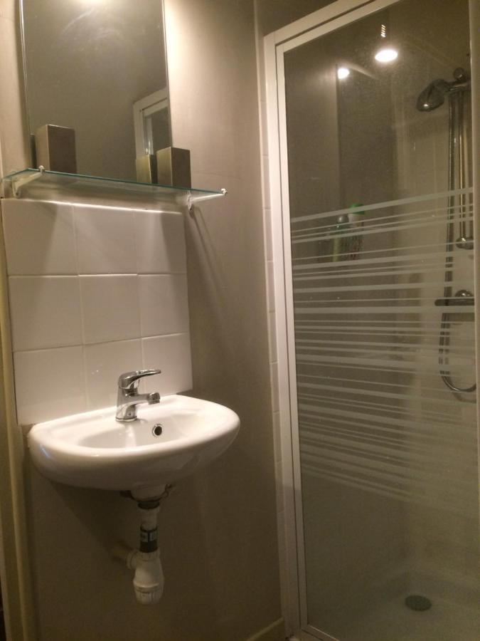 15 Rue Francois Bretagnolle Bed & Breakfast Le Lonzac Luaran gambar